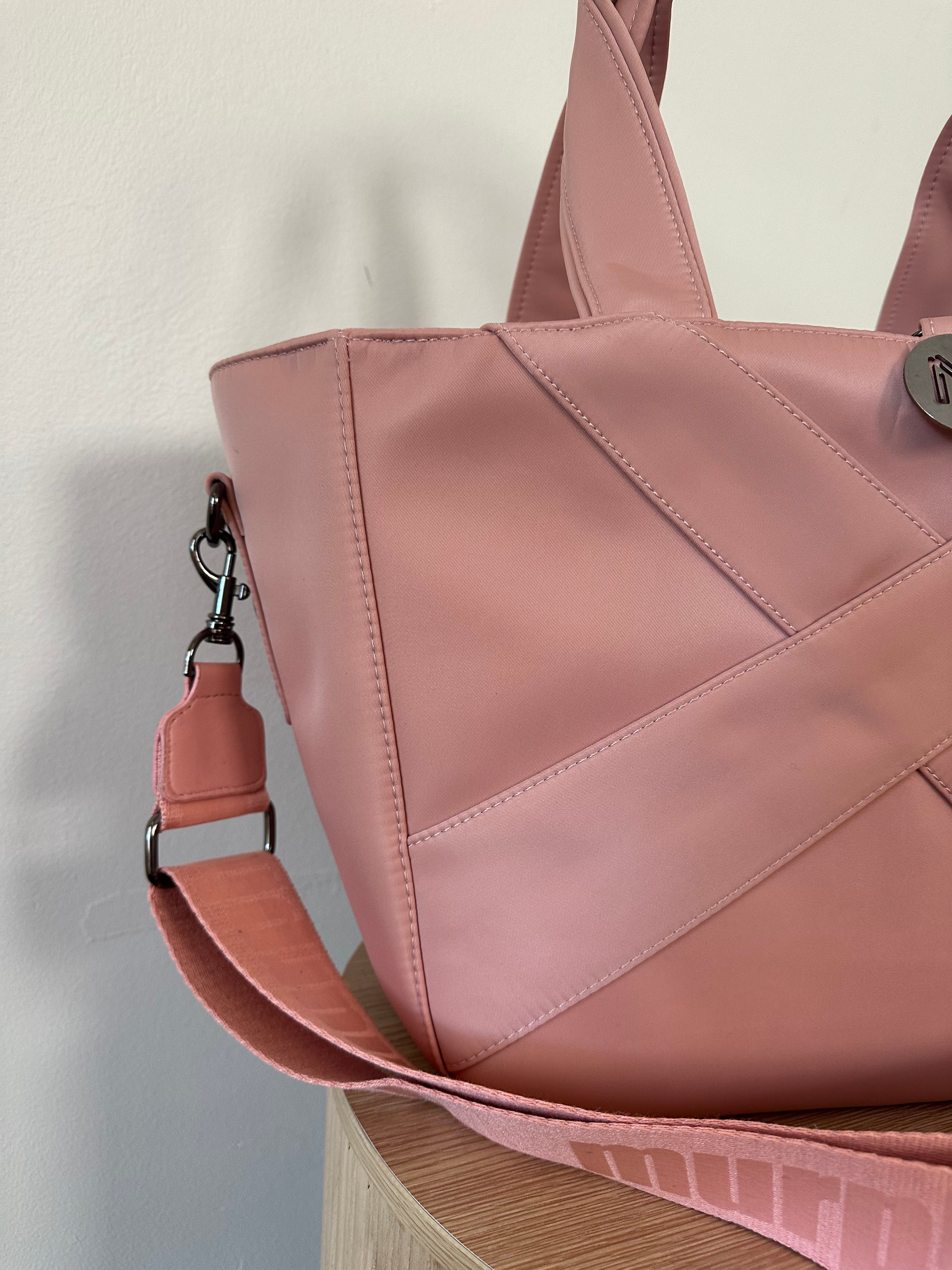 Cove Traveller Tote - Flamingo Pink