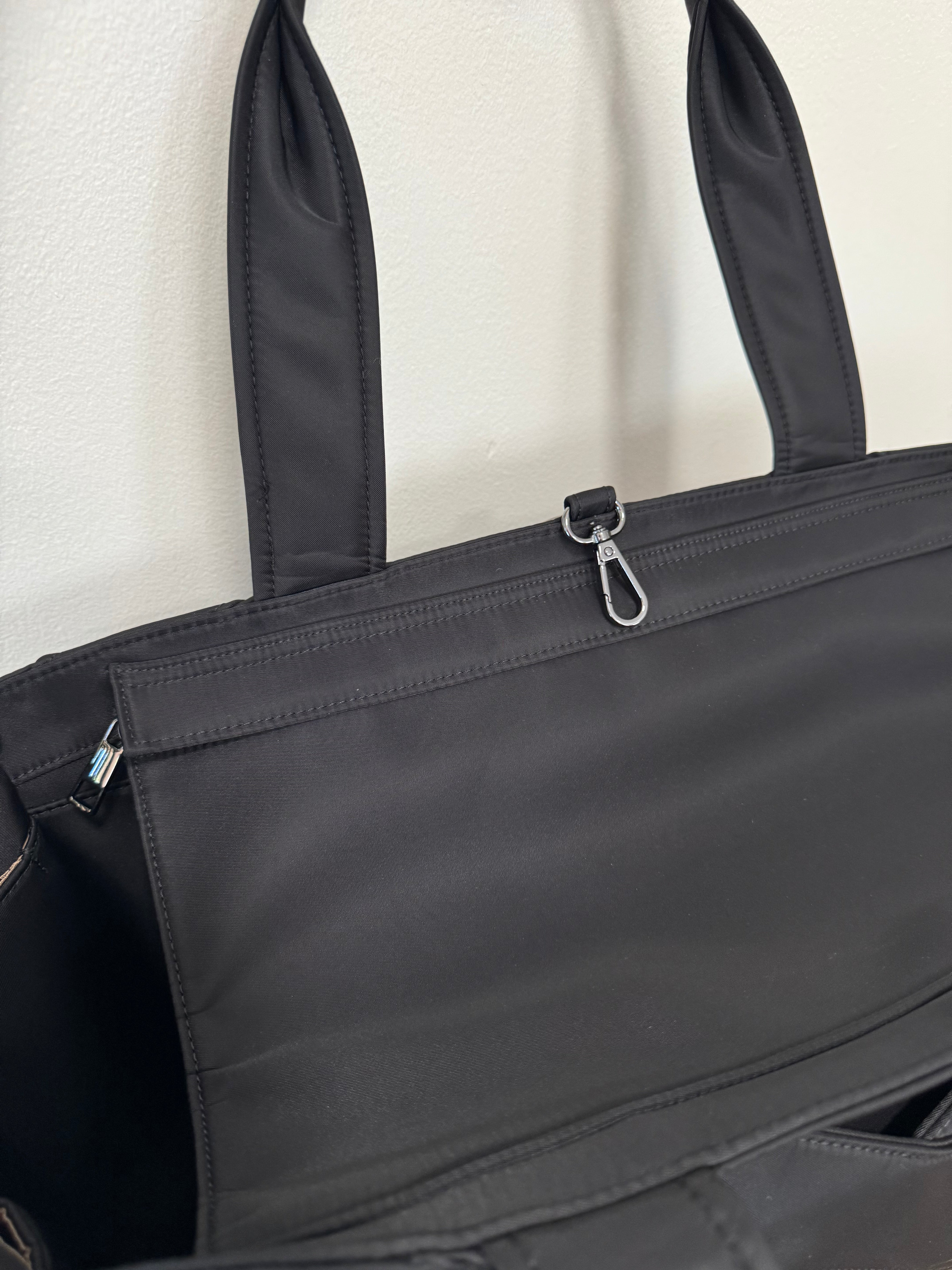 Cove Daily Tote - Black